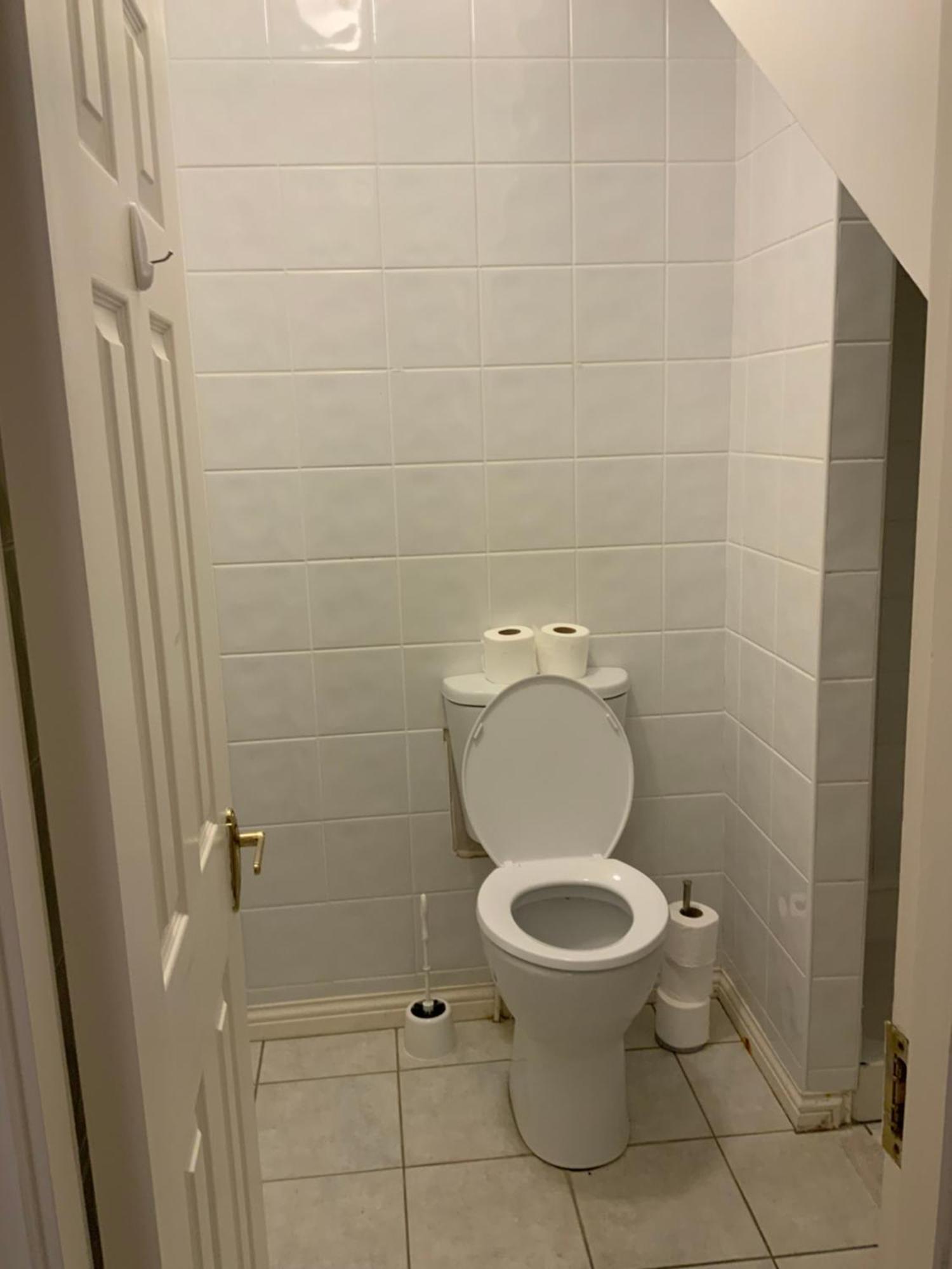 Quite And Cozy 2 Bedroom Apartment Голуей Екстериор снимка